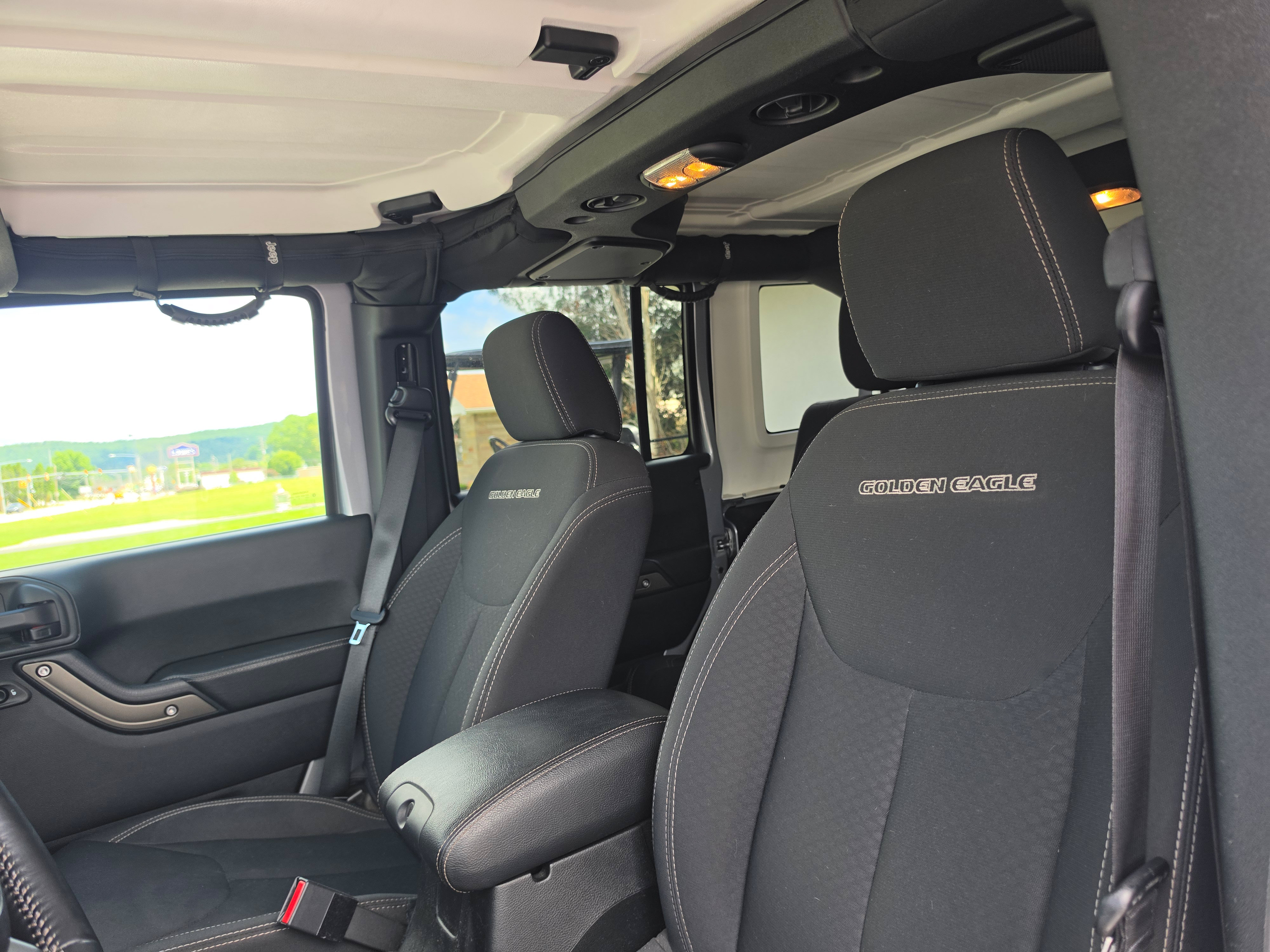 Used 2018 Jeep Wrangler Unlimited Sport AWD/4WD image 12