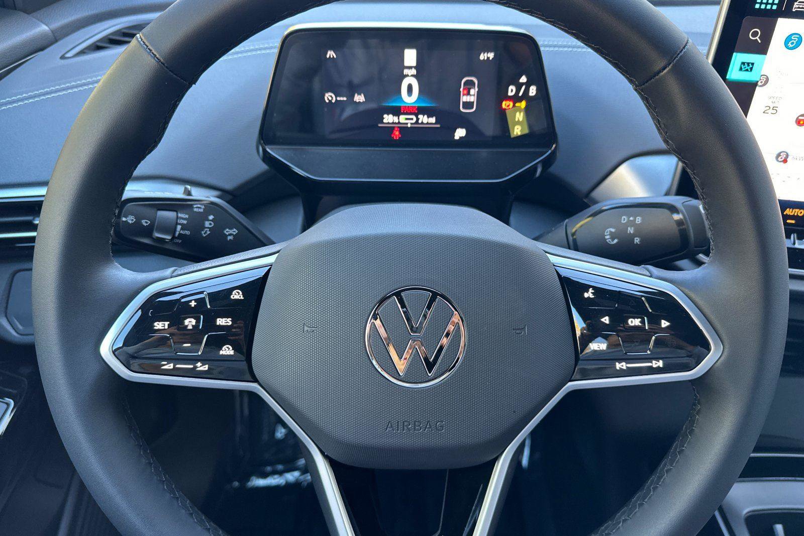 New 2025 Volkswagen ID.4 Pro image 23