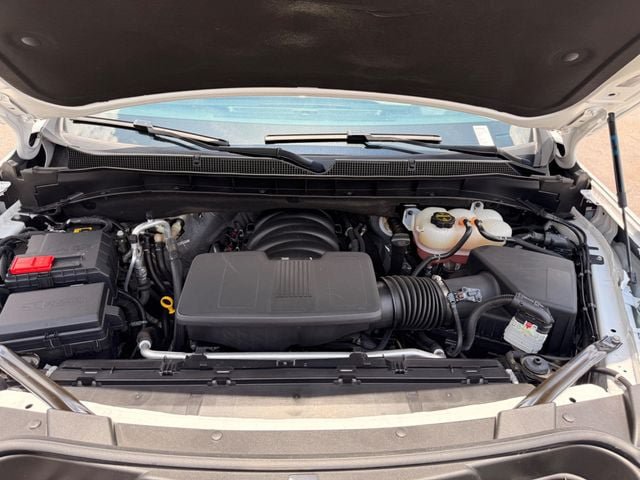 Used 2025 Chevrolet Tahoe Z71 AWD/4WD image 18