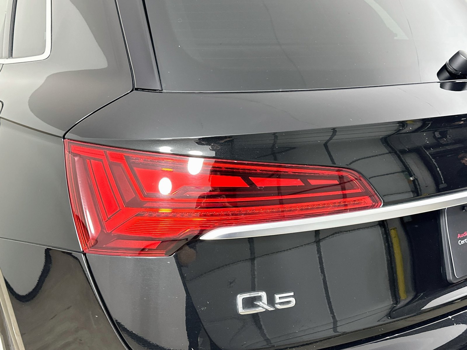 Certified 2024 Audi Q5 e Premium Plus AWD/4WD image 12