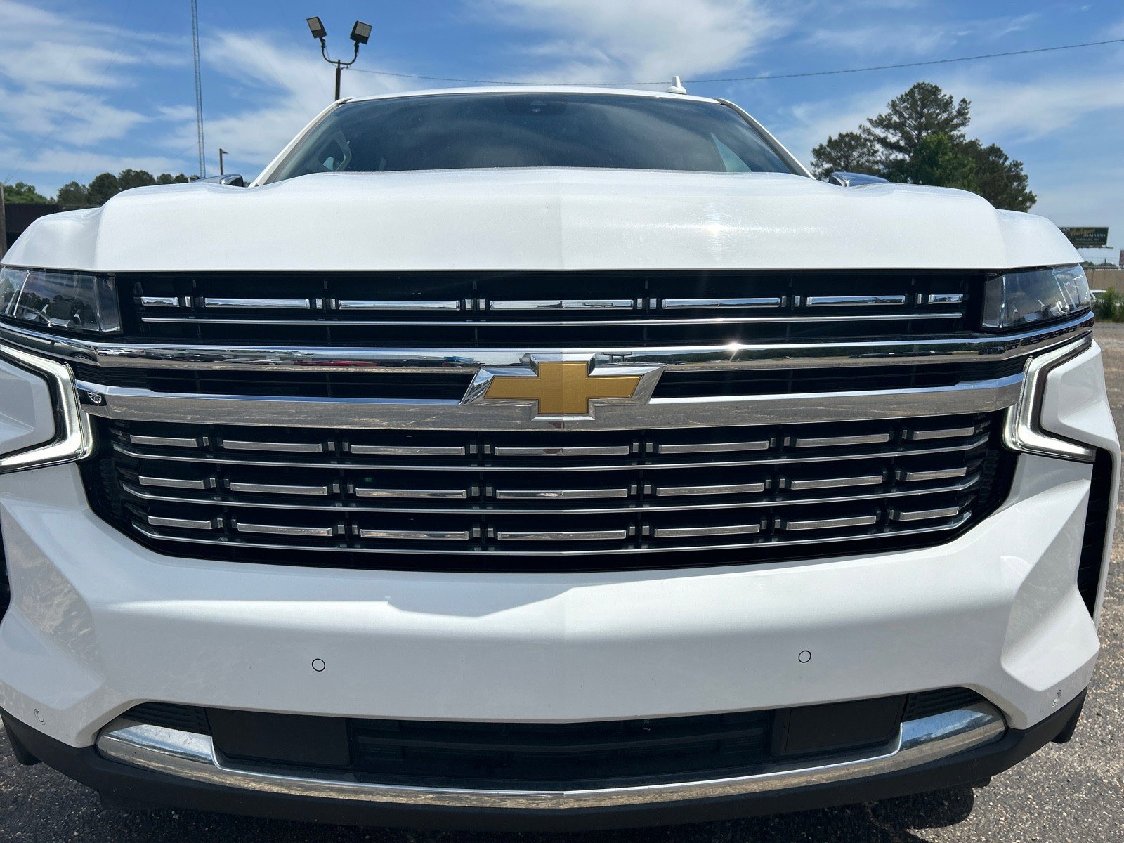 Used 2023 Chevrolet Tahoe Premier AWD/4WD image 10
