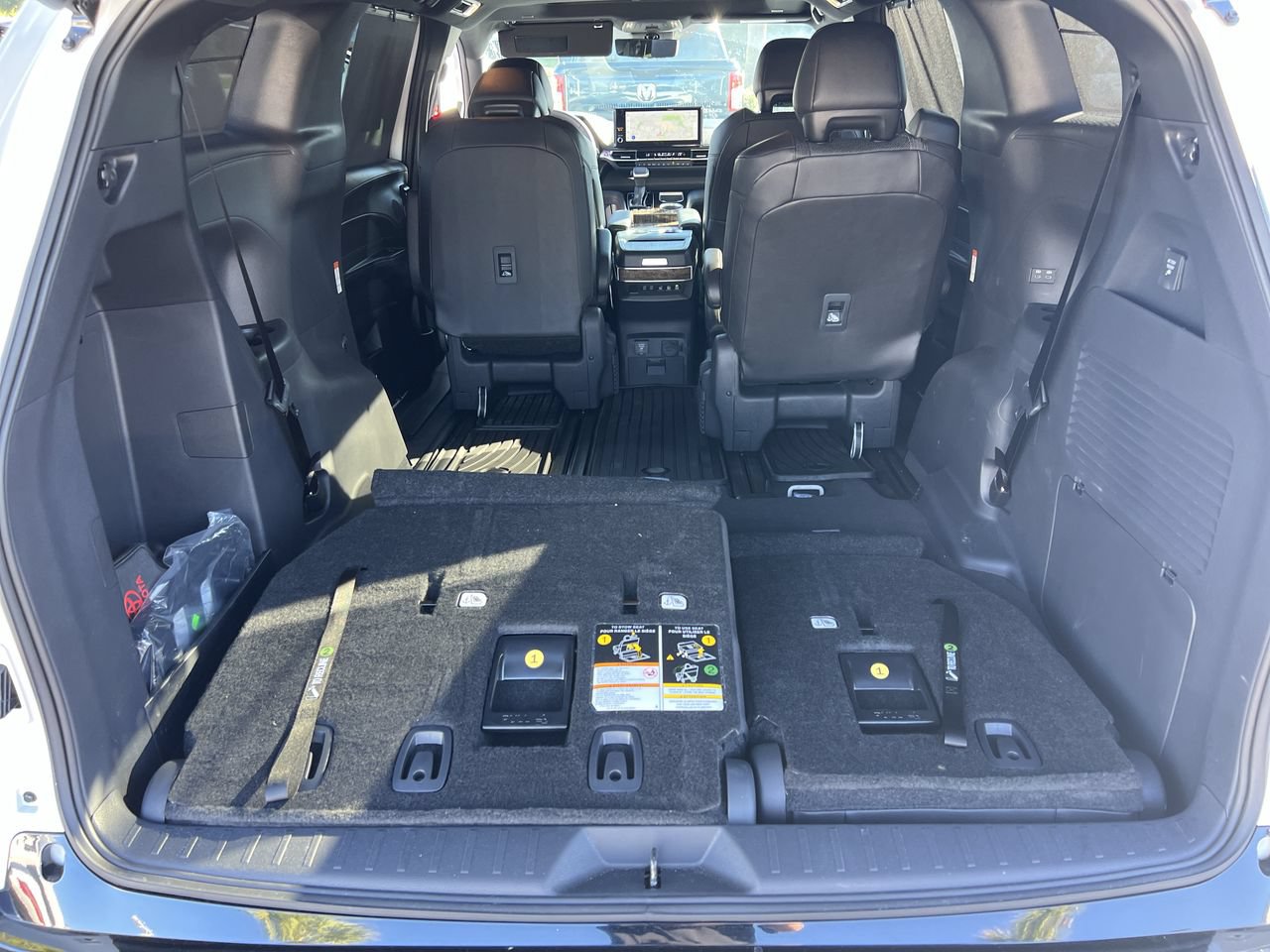 Used 2026 Toyota Sienna Limited FWD image 34