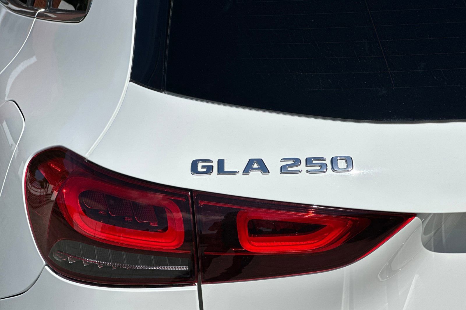 Certified 2022 Mercedes-Benz GLA 250 image 40