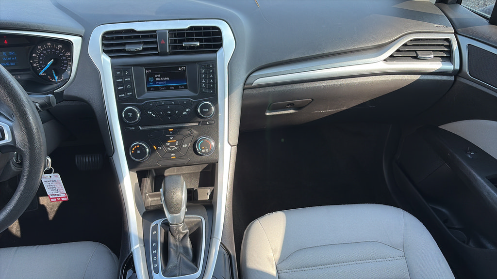 Used 2014 Ford Fusion S FWD image 20