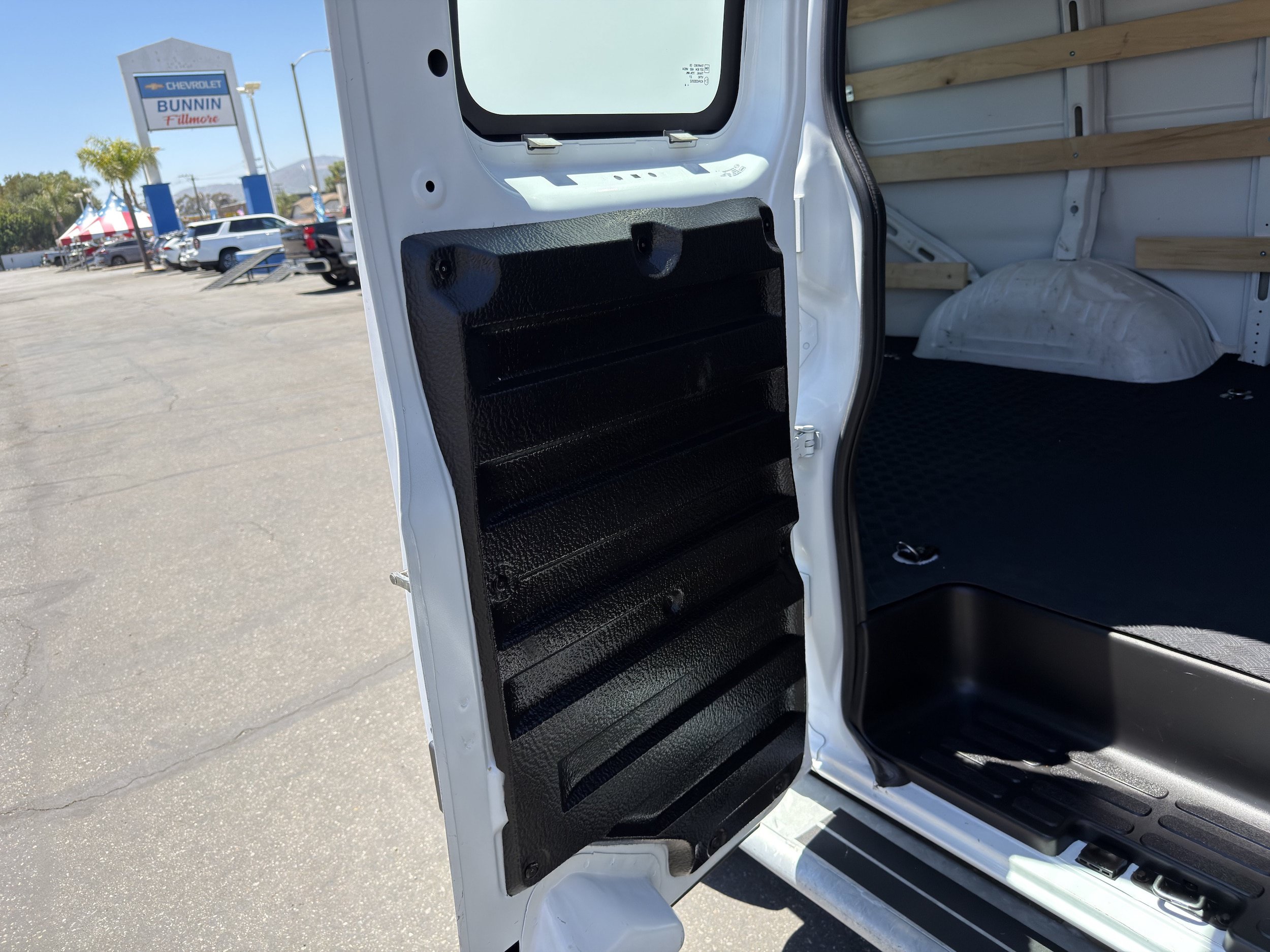 Used 2024 Chevrolet Express 2500 w/ Driver Convenience Package RWD image 14