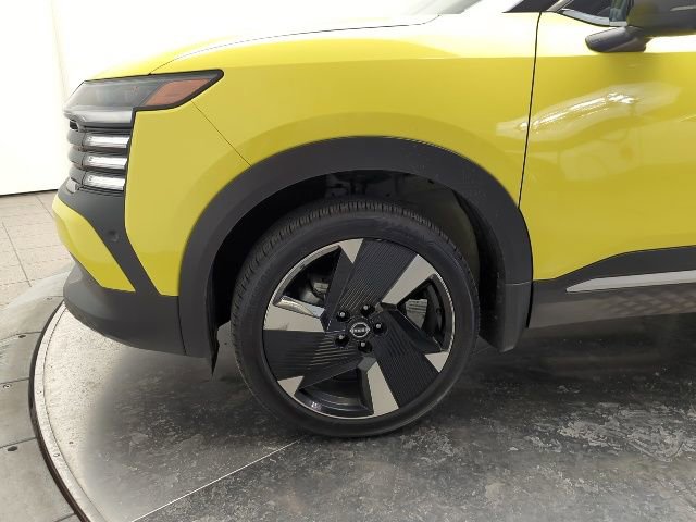 Certified 2025 Nissan Kicks SR image 10