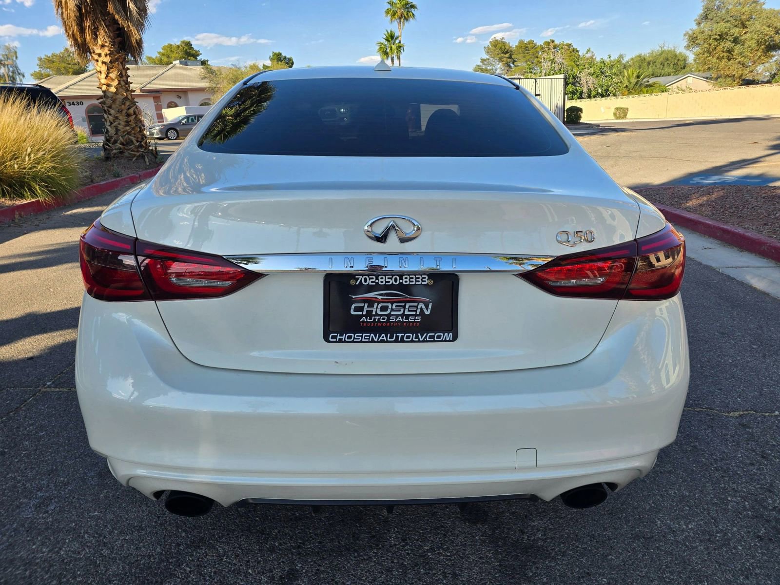 Used 2018 INFINITI Q50 Luxe w/ Cargo Package (L95) RWD image 6