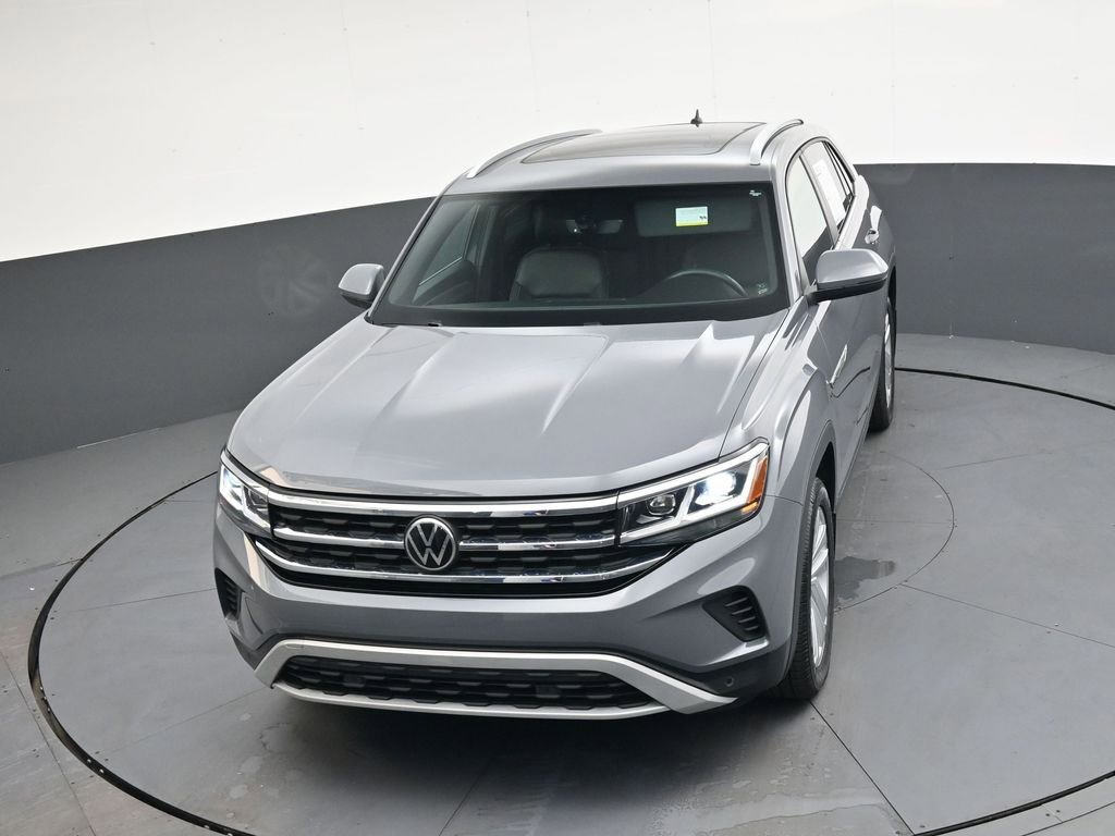 Used 2022 Volkswagen Atlas Cross Sport SE w/ Panoramic Sunroof Package image 34