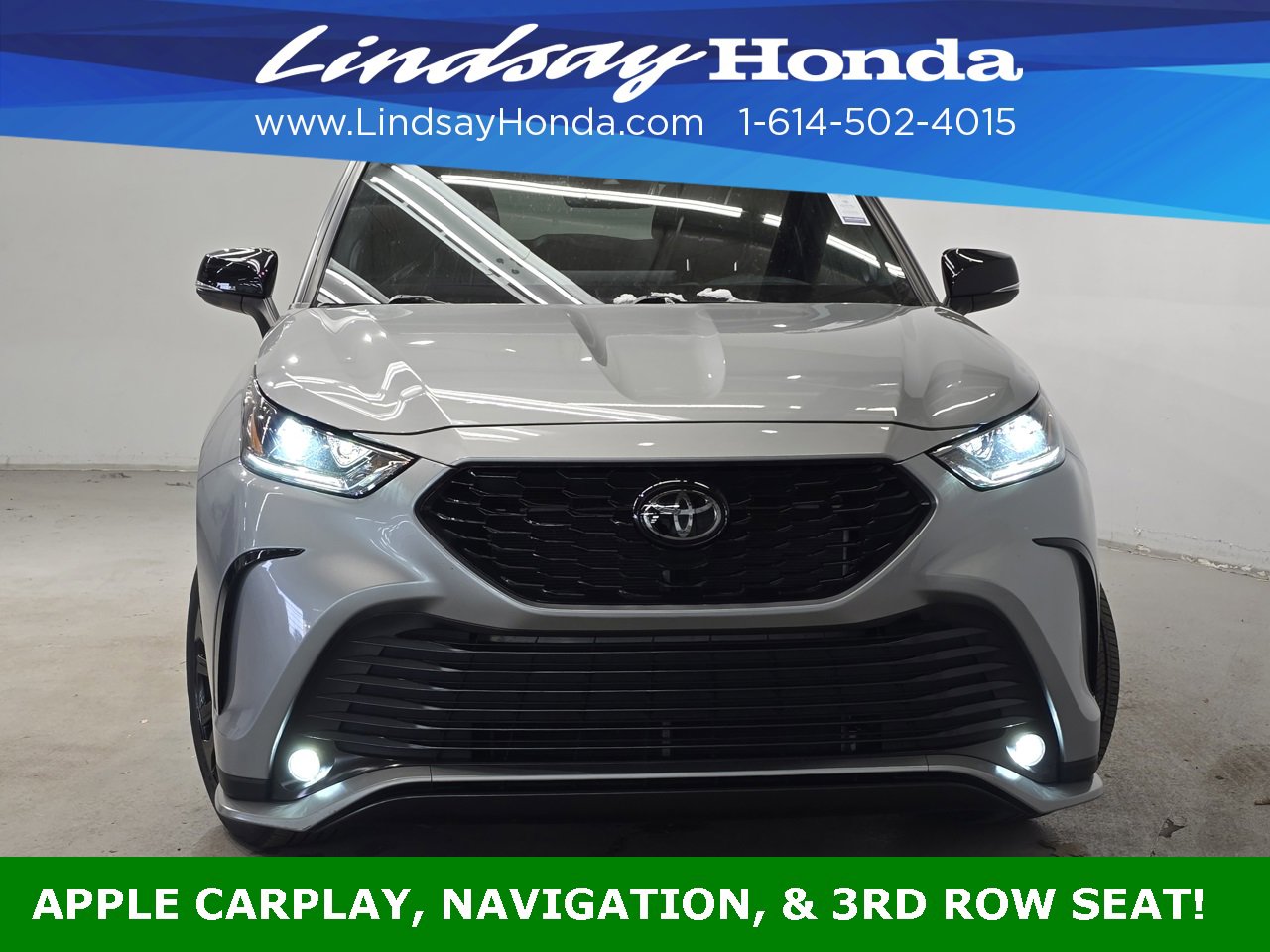 Used 2024 Toyota Highlander XSE image 2