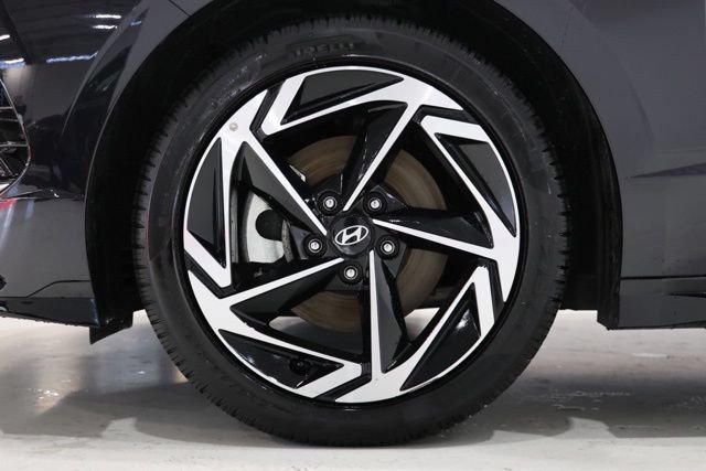 Certified 2026 Hyundai Sonata SEL FWD image 9