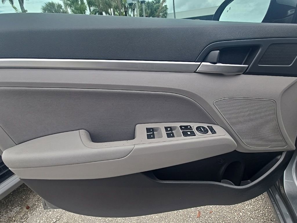 Used 2019 Hyundai Elantra Value Edition FWD image 10