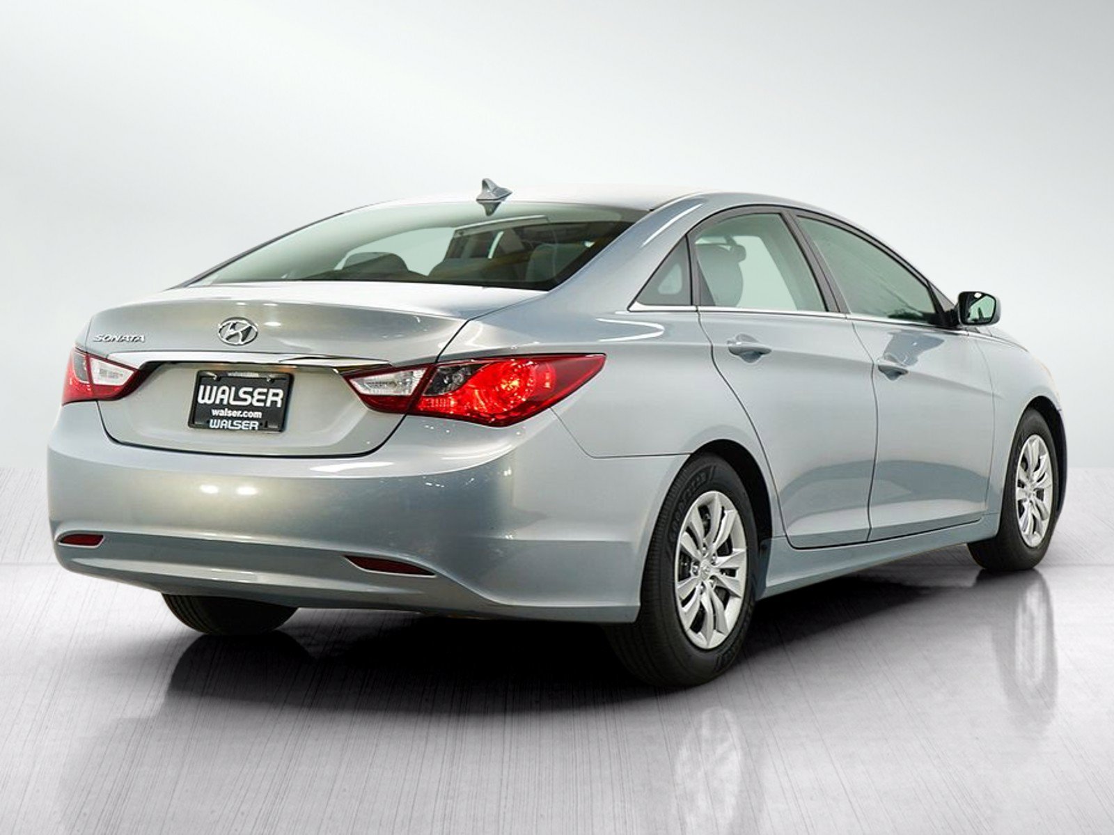 Used 2011 Hyundai Sonata GLS FWD image 5