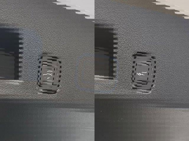 New 2025 GMC Acadia Elevation image 9