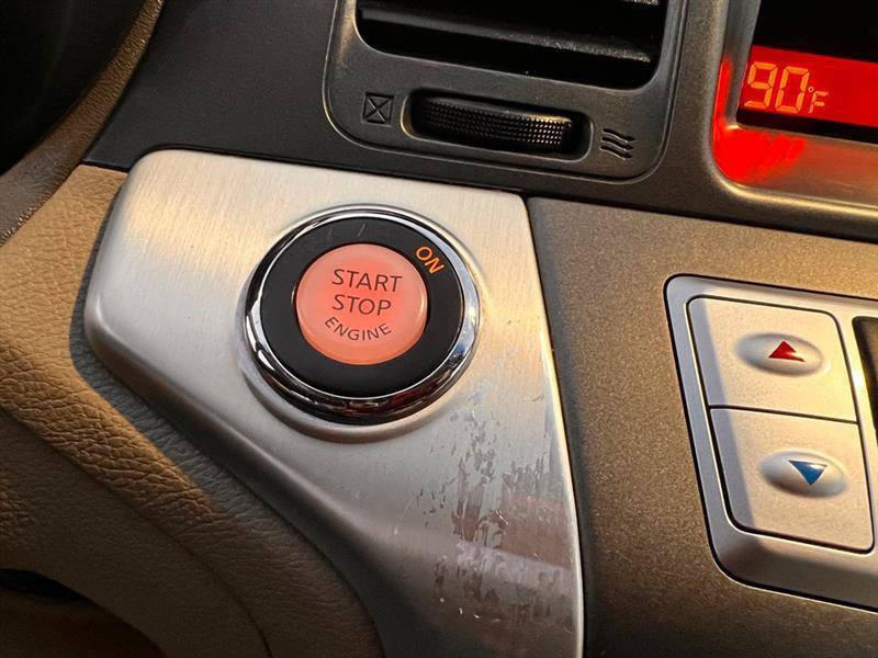 Used 2011 Nissan Murano S AWD/4WD image 14