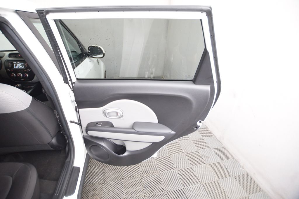 Used 2018 Kia Soul image 13