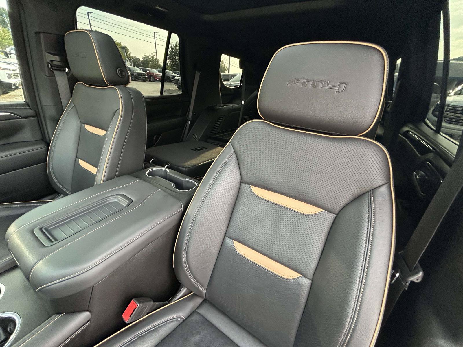 Used 2024 GMC Yukon AT4 AWD/4WD image 21