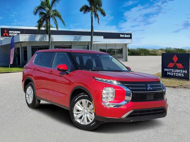 New 2026 Mitsubishi Outlander ES image 1
