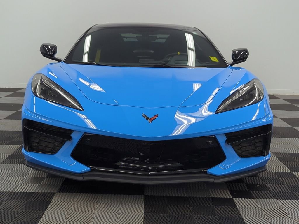 Used 2021 Chevrolet Corvette Stingray Premium Conv w/ Z51 Performance Package RWD image 2