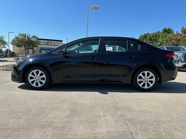 Used 2026 Toyota Corolla LE image 2