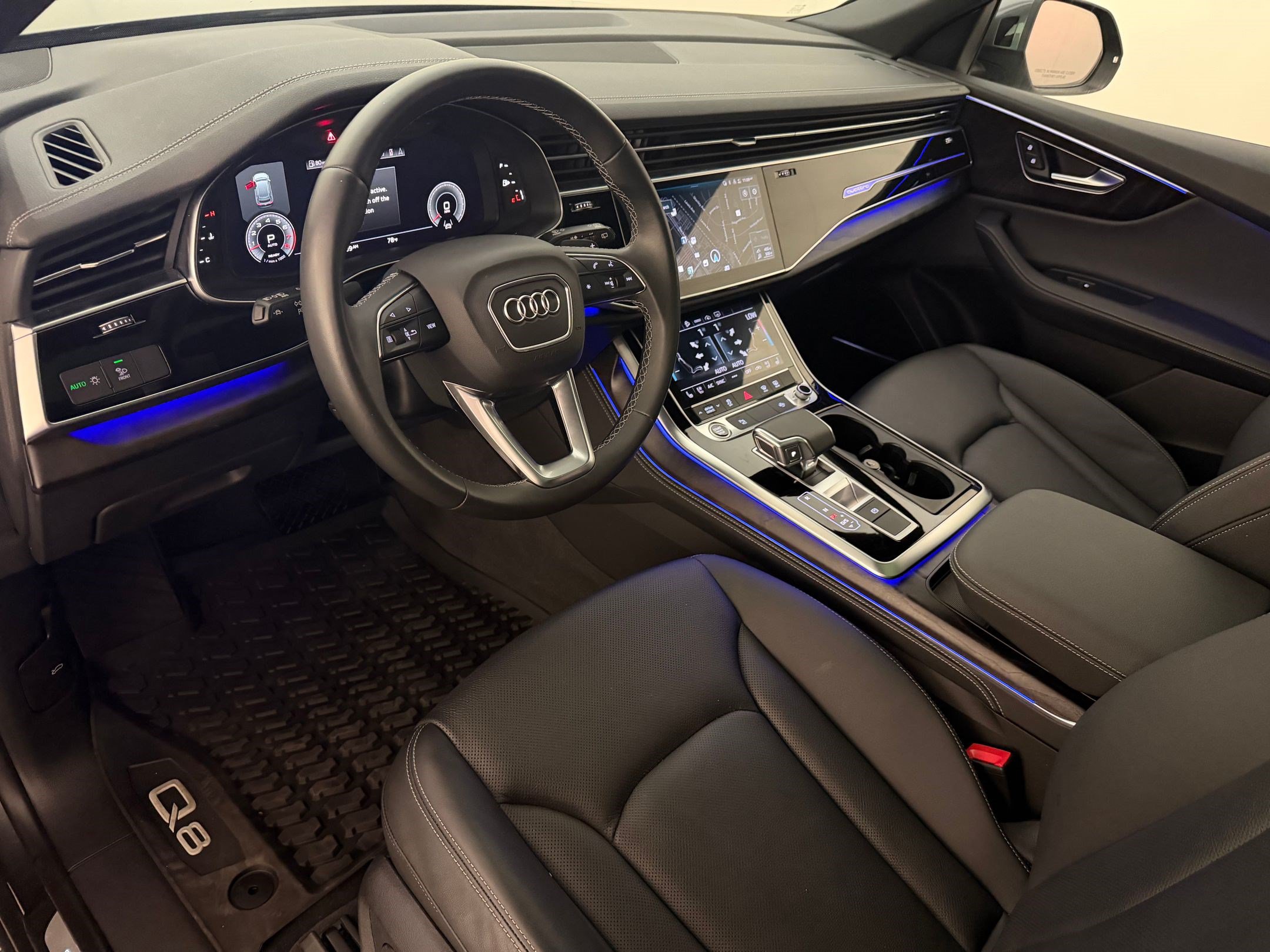 Used 2023 Audi Q8 Premium Plus w/ Premium Plus Package AWD/4WD image 4