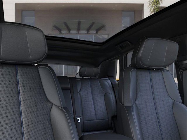 New 2026 Cadillac Lyriq Luxury image 24