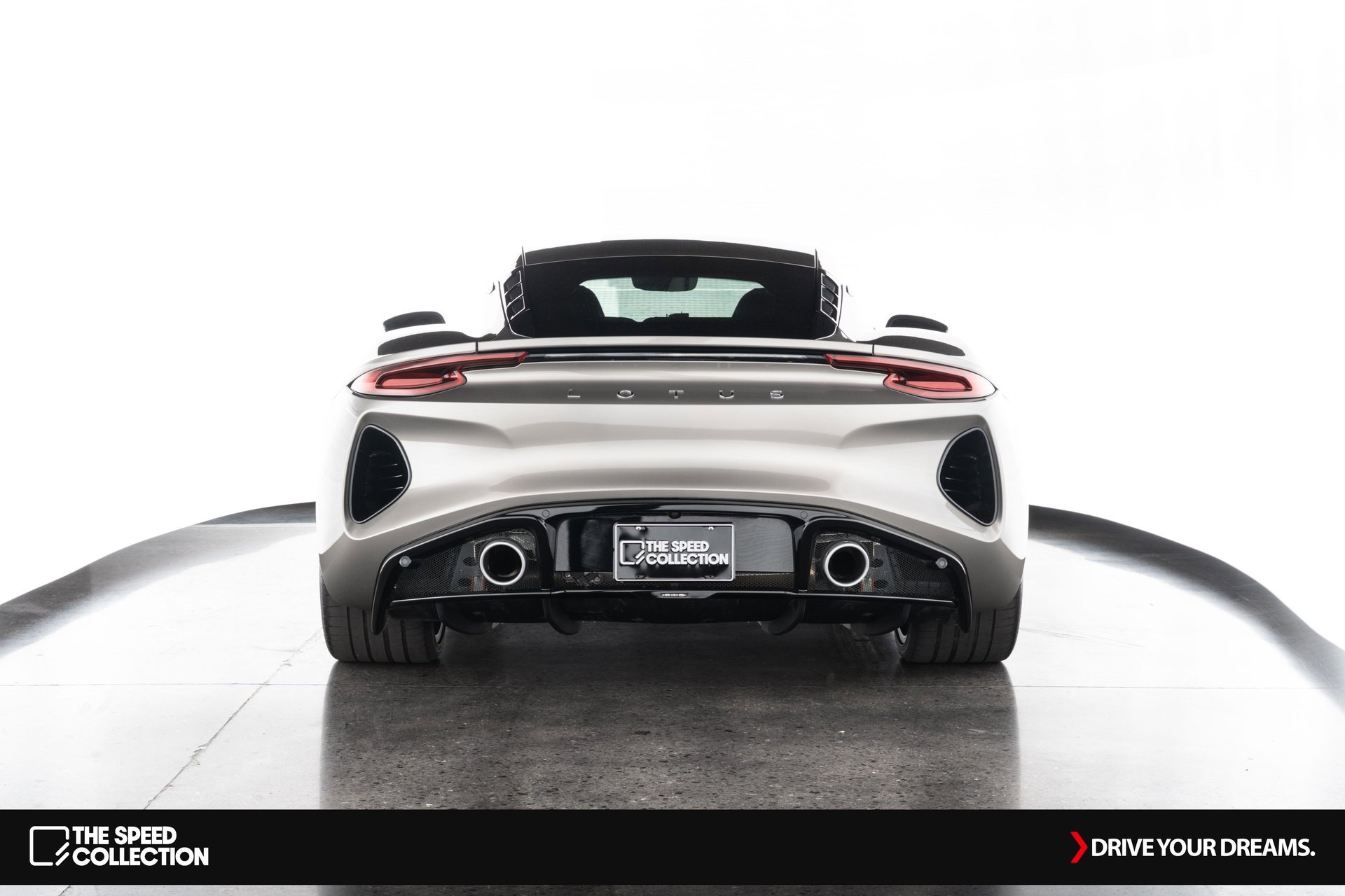 Used 2024 Lotus Emira First Edition image 7