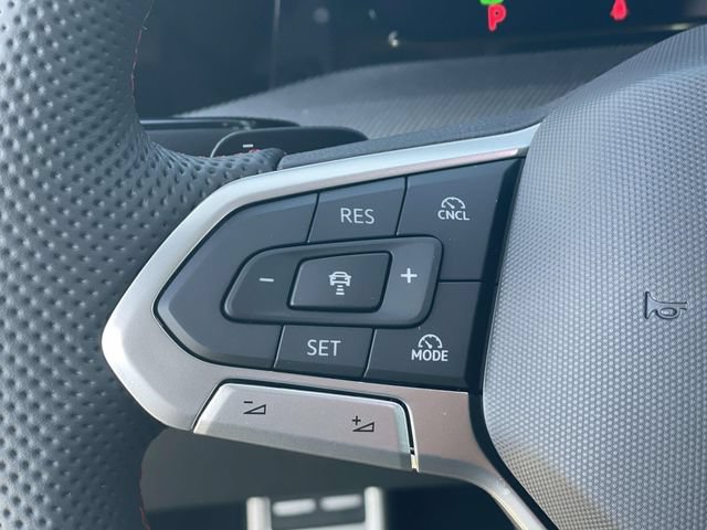 New 2026 Volkswagen GTI SE FWD image 9