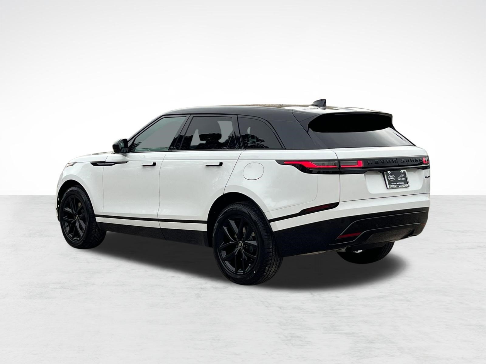 Used 2026 Land Rover Range Rover Velar Dynamic SE AWD/4WD image 3