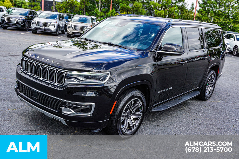 Used 2023 Jeep Wagoneer L Series II AWD/4WD image 14