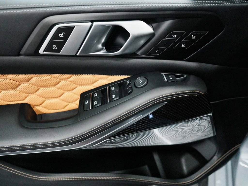 Used 2025 BMW X5 M Competition w/ Executive Package image 12