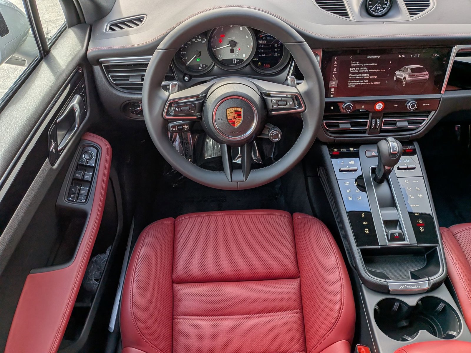 New 2026 Porsche Macan S image 16