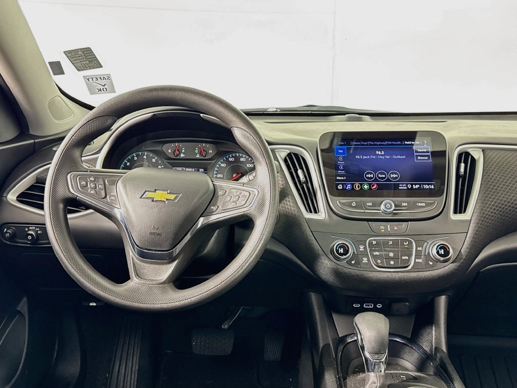 Used 2024 Chevrolet Malibu LT FWD image 11