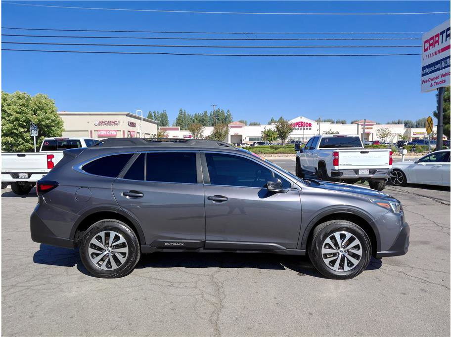 Used 2022 Subaru Outback Premium image 6