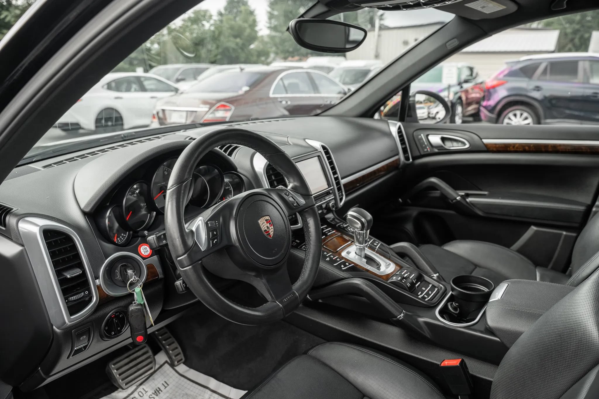 Used 2012 Porsche Cayenne S AWD/4WD image 6