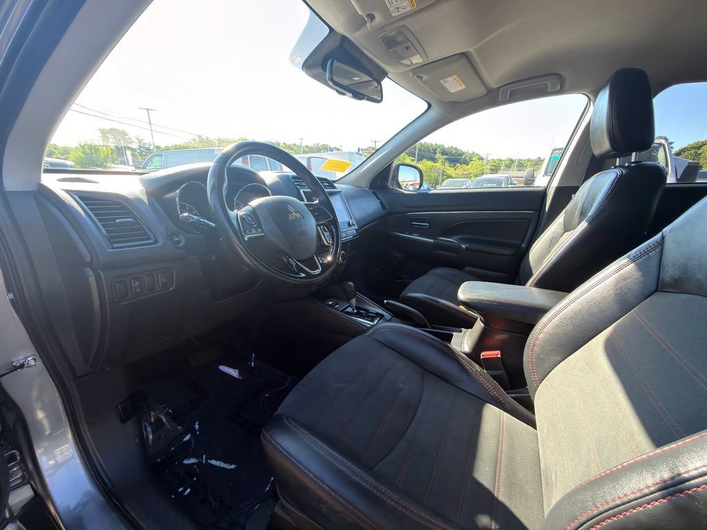 Used 2023 Mitsubishi Outlander Sport SE AWD/4WD image 24