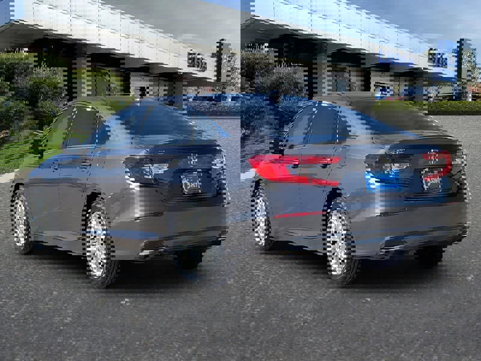 Used 2018 Honda Accord LX image 7