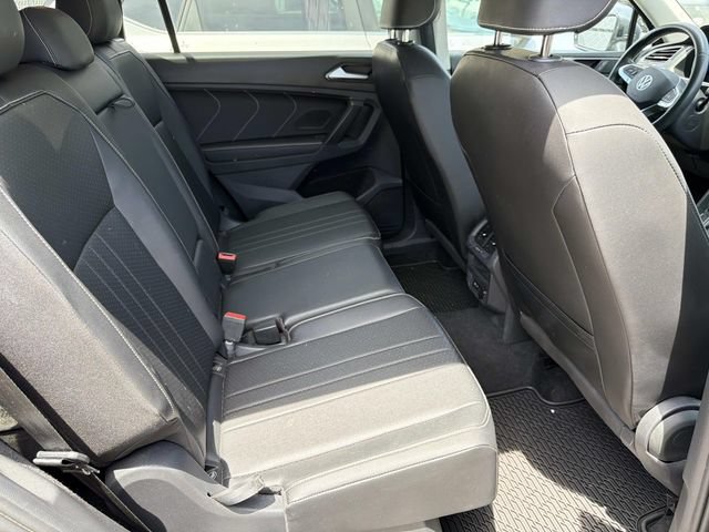 Used 2023 Volkswagen Tiguan SE FWD image 6
