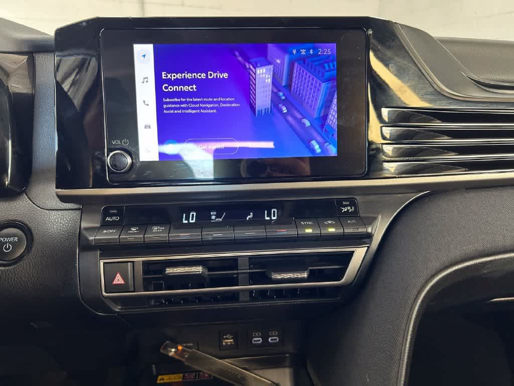Used 2025 Toyota Camry LE w/ Convenience Package FWD image 16