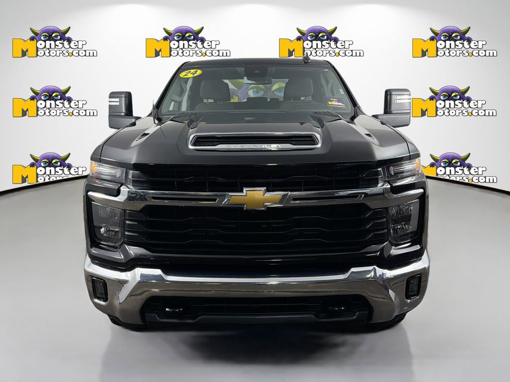 Used 2024 Chevrolet Silverado 2500 LT w/ True North Edition image 2