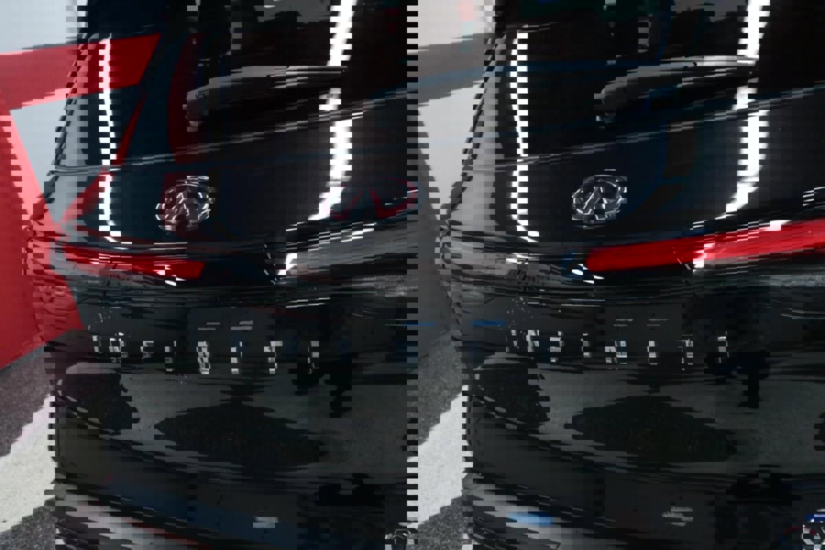 Used 2022 INFINITI QX60 Sensory image 37