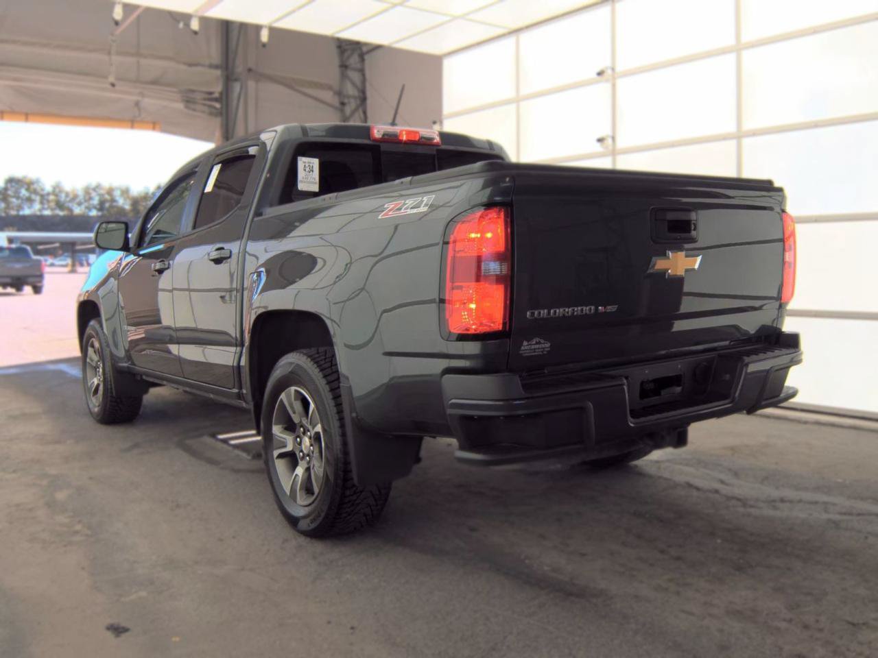 Used 2017 Chevrolet Colorado Z71 AWD/4WD image 4
