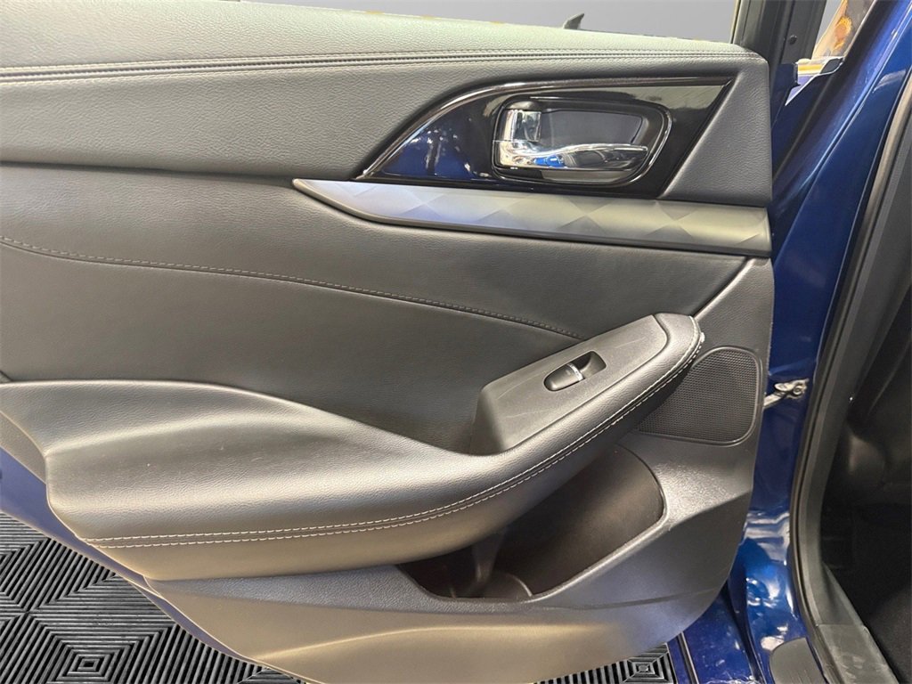 Used 2023 Nissan Maxima SL image 21