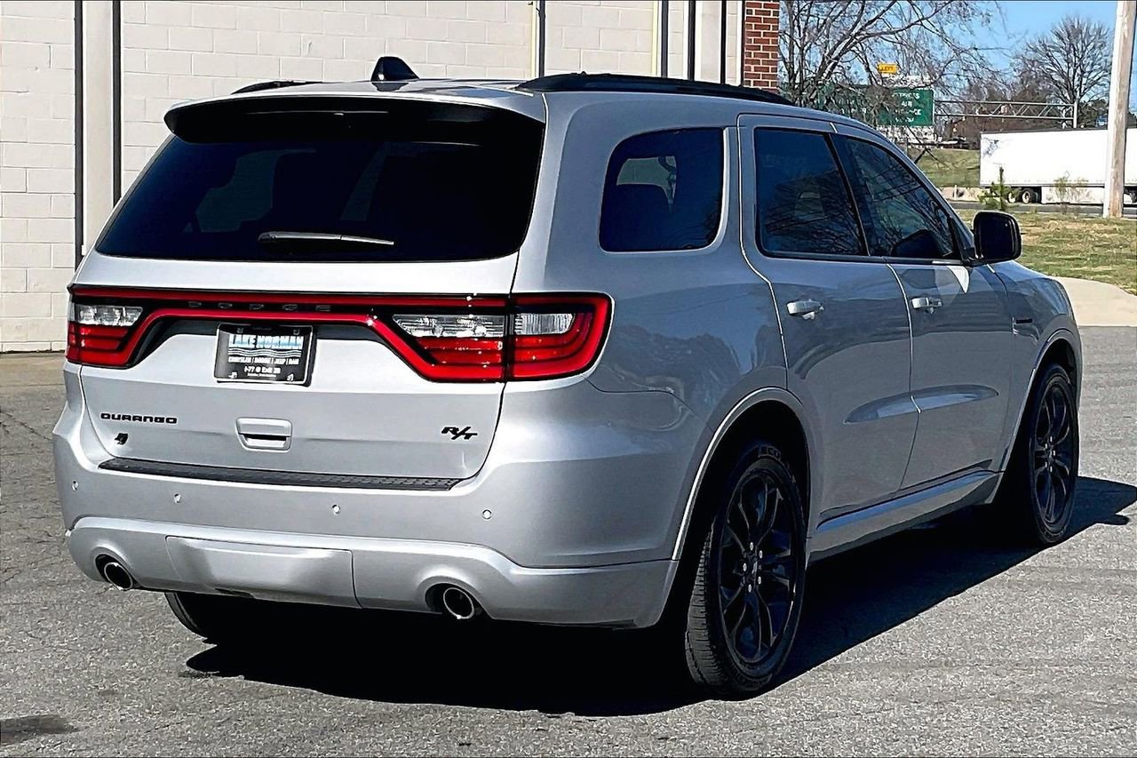 Certified 2024 Dodge Durango R/T w/ Blacktop Package AWD/4WD image 9