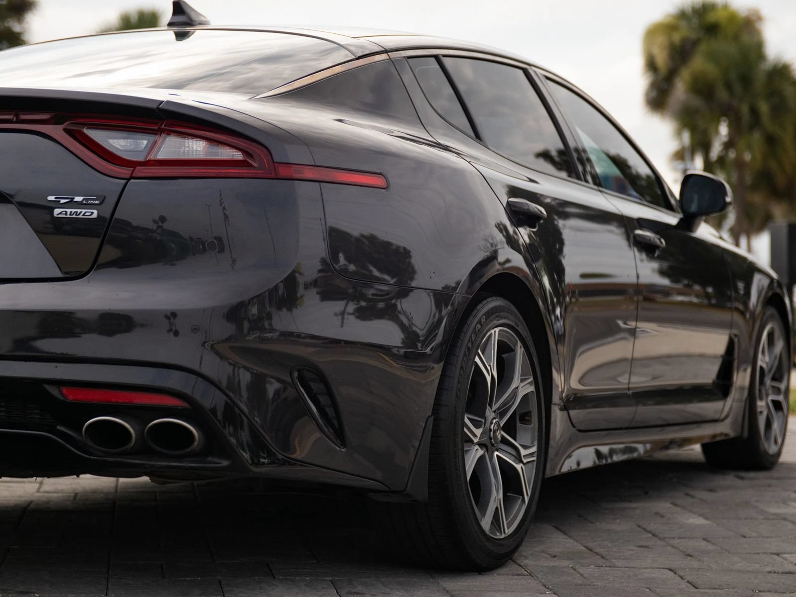Used 2020 Kia Stinger GT-Line w/ Sun & Sound Package AWD/4WD image 16