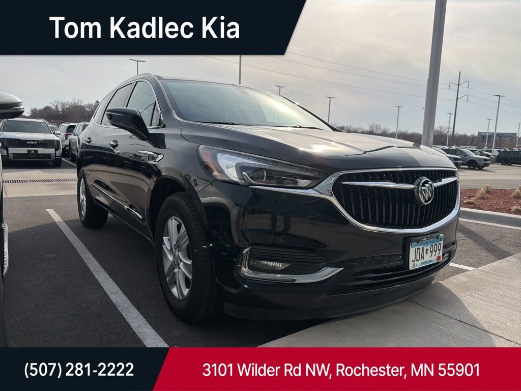 Used 2018 Buick Enclave Essence AWD/4WD image 1