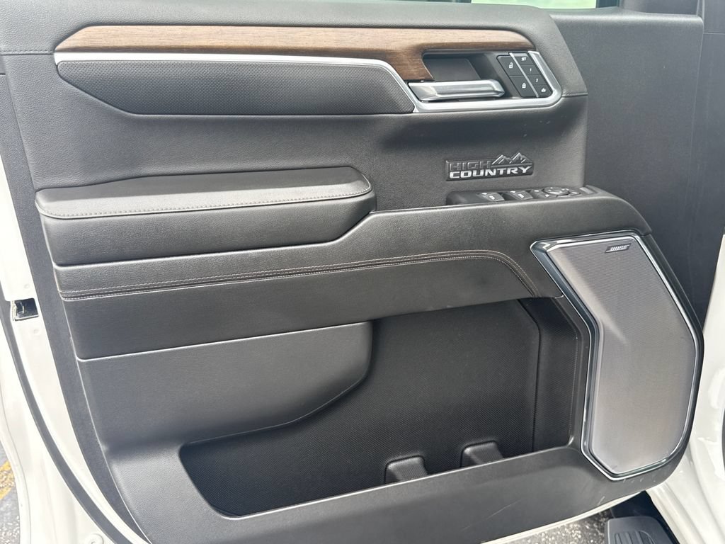 Certified 2024 Chevrolet Silverado 1500 High Country w/ High Country Premium Package AWD/4WD image 12