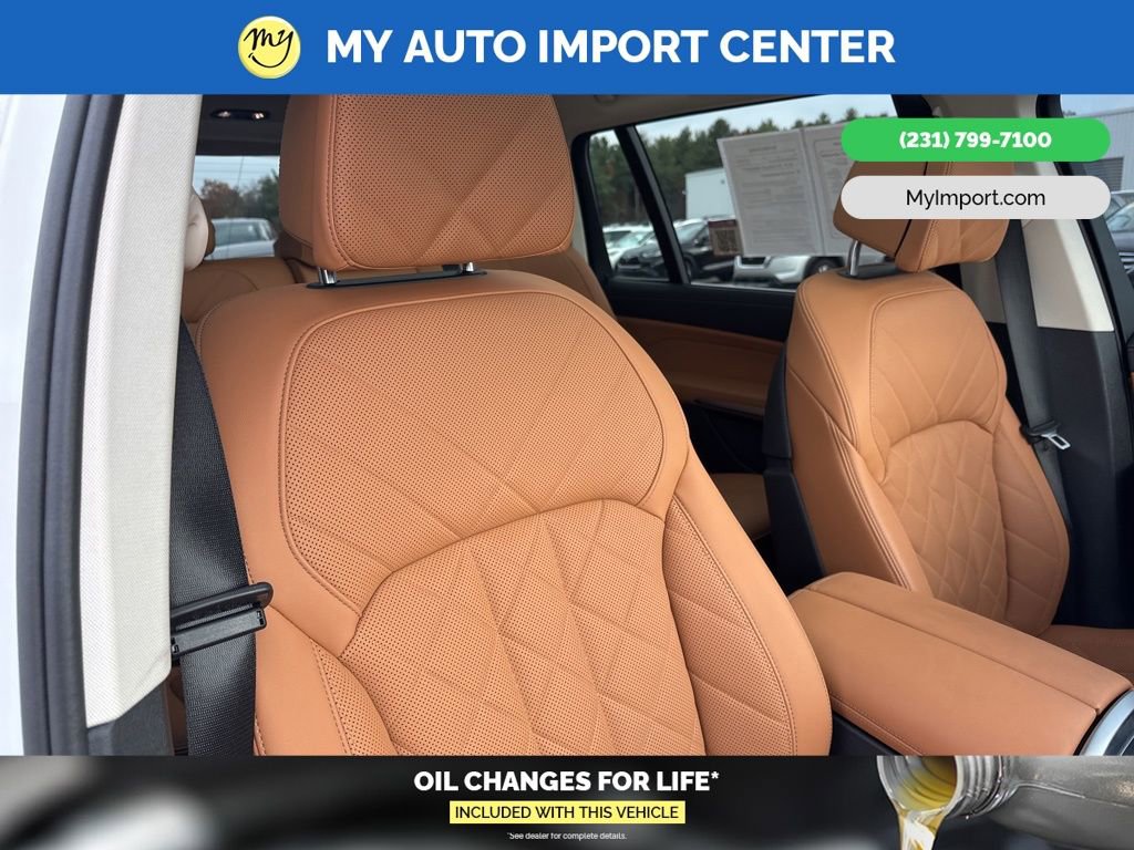Used 2024 BMW X7 xDrive40i w/ Premium Package image 36