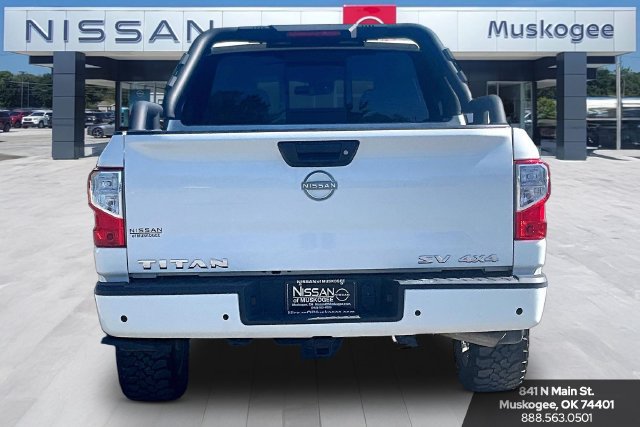 Used 2024 Nissan Titan SV w/ SV Convenience Package AWD/4WD image 6