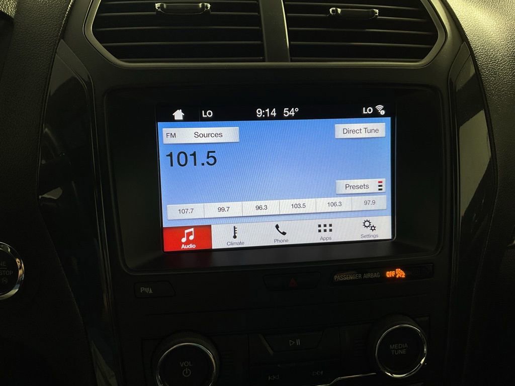 Used 2019 Ford Explorer XLT w/ Equipment Group 201A AWD/4WD image 24