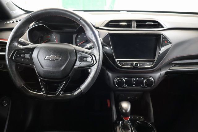Used 2021 Chevrolet TrailBlazer RS w/ Sun and Liftgate Package image 17